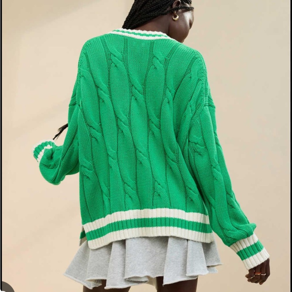 🍂🍁 Fall NWT Aerie Cropped Green Cable V-Neck Sweater Sz Large - Picture 3 of 8